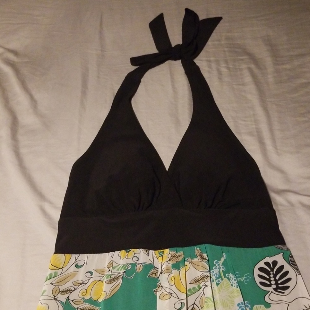 Dress - Picture 2 of 4
